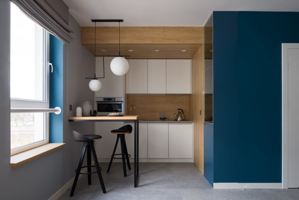 Cum faci un apartament mic să pară mai spațios: trucuri de design interior