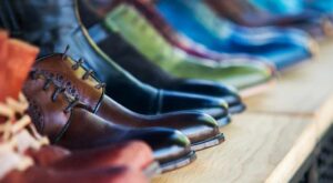 Încălțămintea de vară pentru bărbați: sandale, espadrile sau mocasini. Ce alegi?