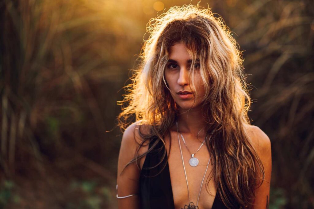 messy hair