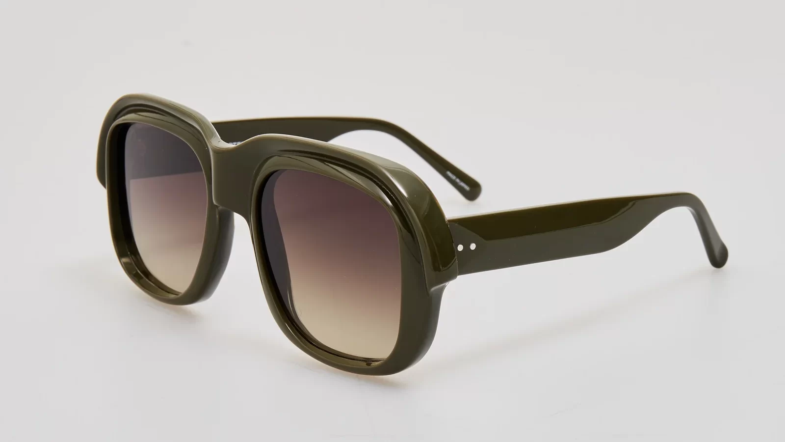 Trend alert 2025: ochelari de soare pentru femeia modernă