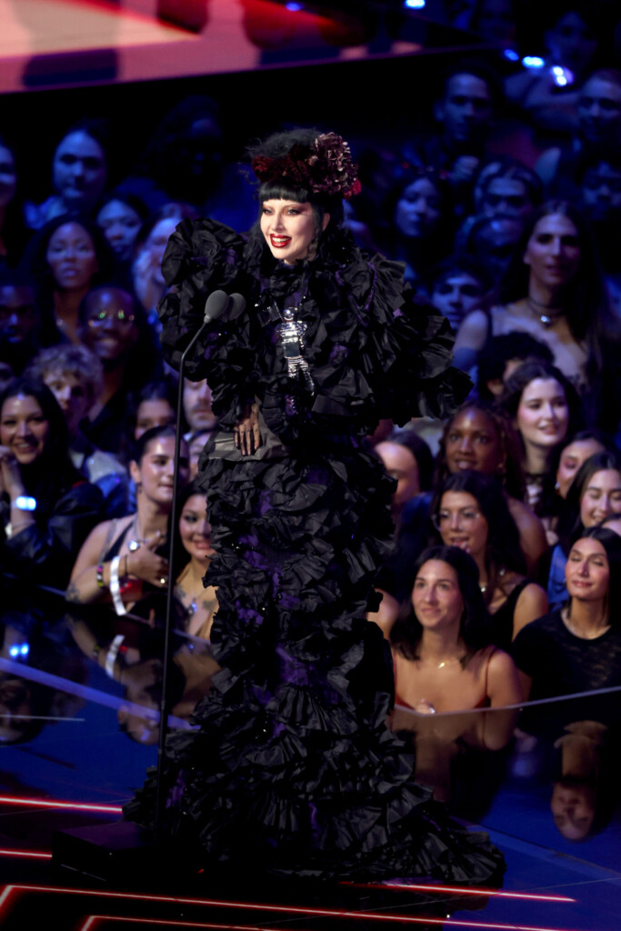 Granițele dintre artă, spectacol și fashion dispar la VMAs
