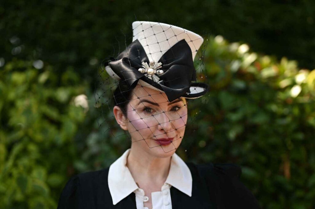 palarie cu voaleta la ascot