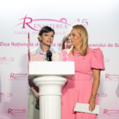 Palatul Cotroceni, iluminat în roz pentru prevenția cancerului la sân: “Prevenția nu e un moft, este un act de iubire”