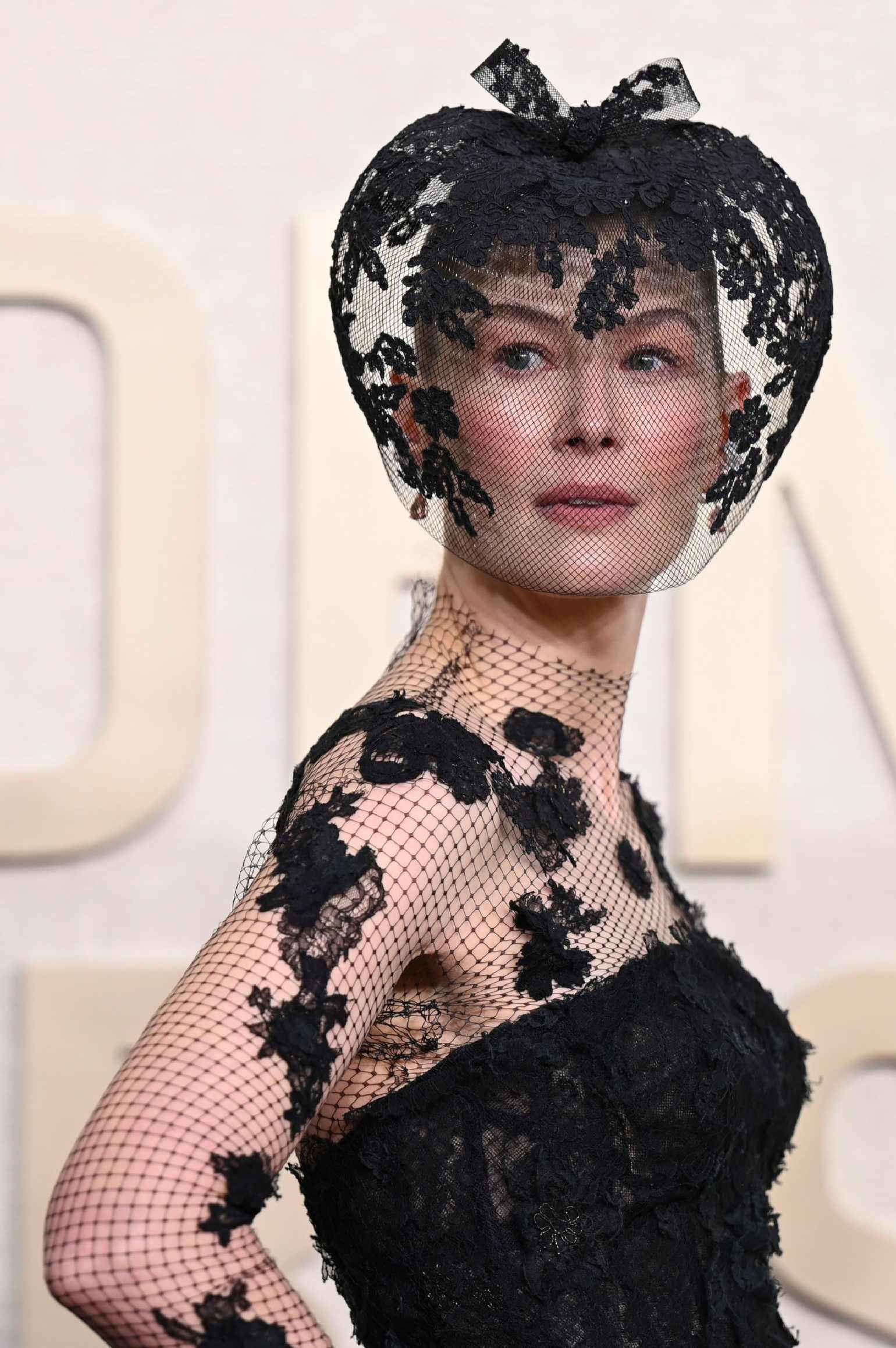 Rosamund Pike la goden Globes