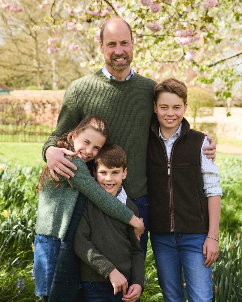 Felicitare de Crăciun: familia regală britanică