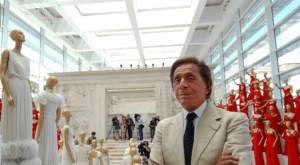 Valentino, omagiat de întreagă lume a modei internaționale