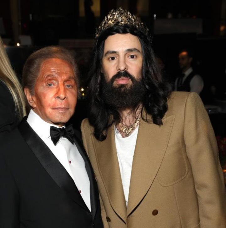 Valentino, omagiat de întreagă lume a modei internaționale