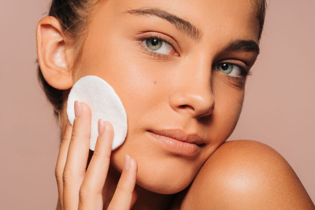 Tot ce trebuie să știi despre double cleansing