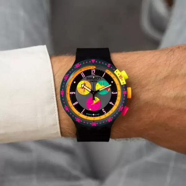(P) Swatch: ceasuri pline de culoare și energie urbană, disponibile pe eceasuri.ro