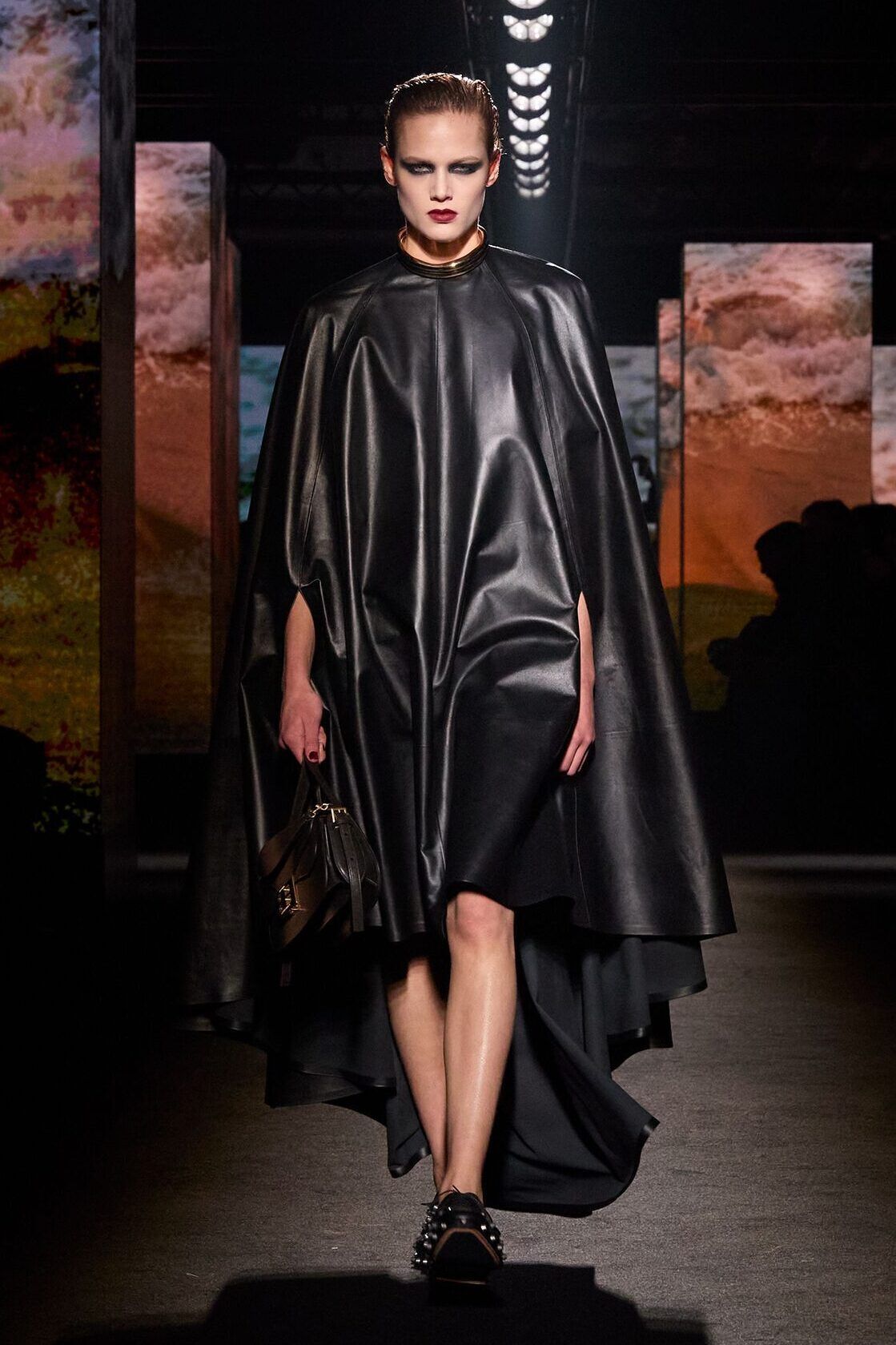 Balenciaga toamnă–iarnă 2026: Pierpaolo Piccioli între moștenirea lui Cristóbal și umbra lui Demna