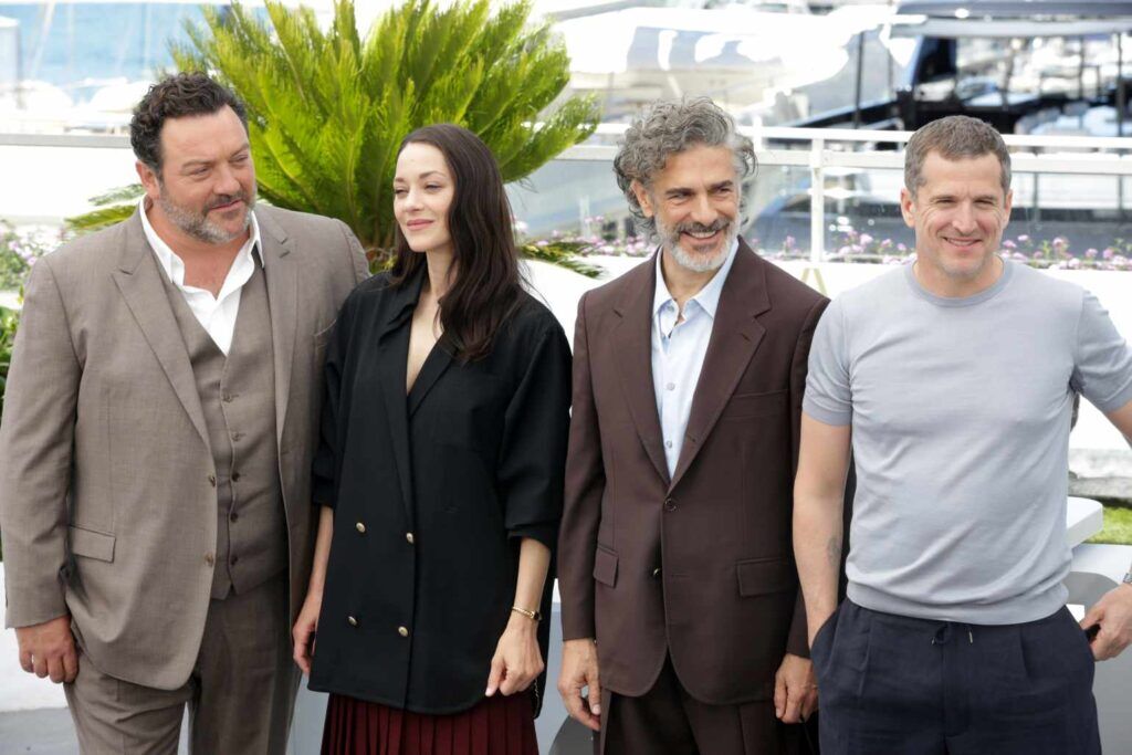 Marion Cotillard și filmul „Karma”, ovaționați la Cannes
