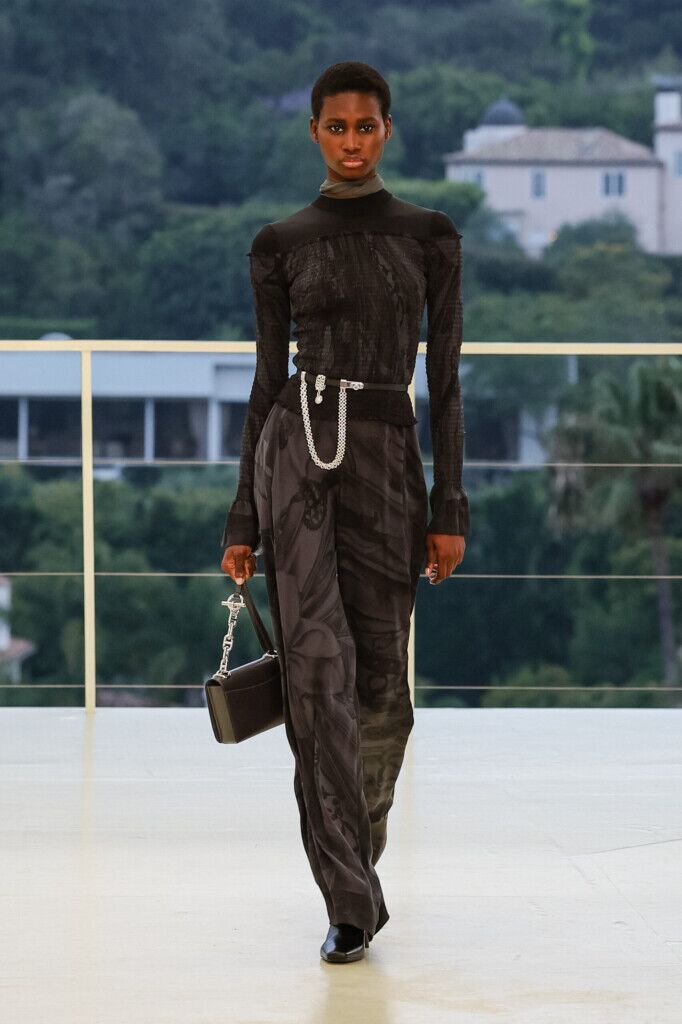 Hermès, noua colecție a Casei testează spectacolul Hollywoodului