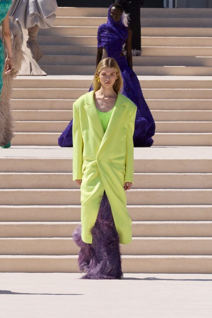 Piccioli rescrie Balenciaga couture cu gramatica Valentino