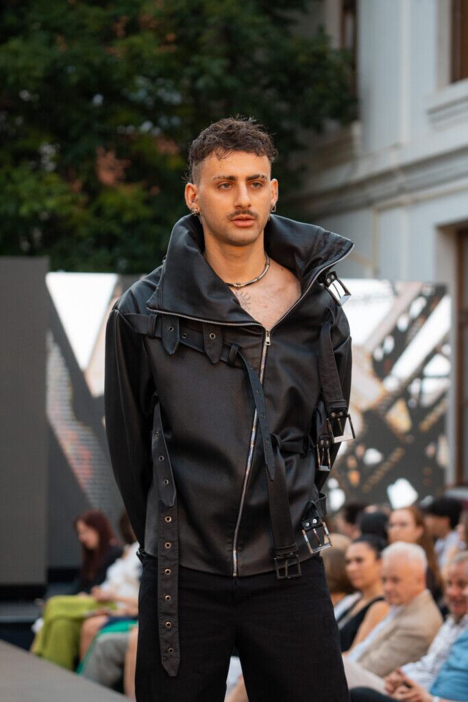 Domino Nicolae, designerul care demonstrează că identitatea nu are niciodată o formă finită