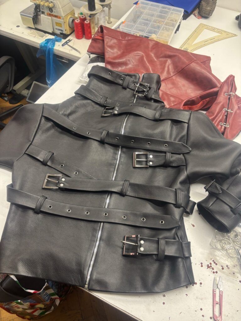 Domino Nicolae, designerul care demonstrează că identitatea nu are niciodată o formă finită